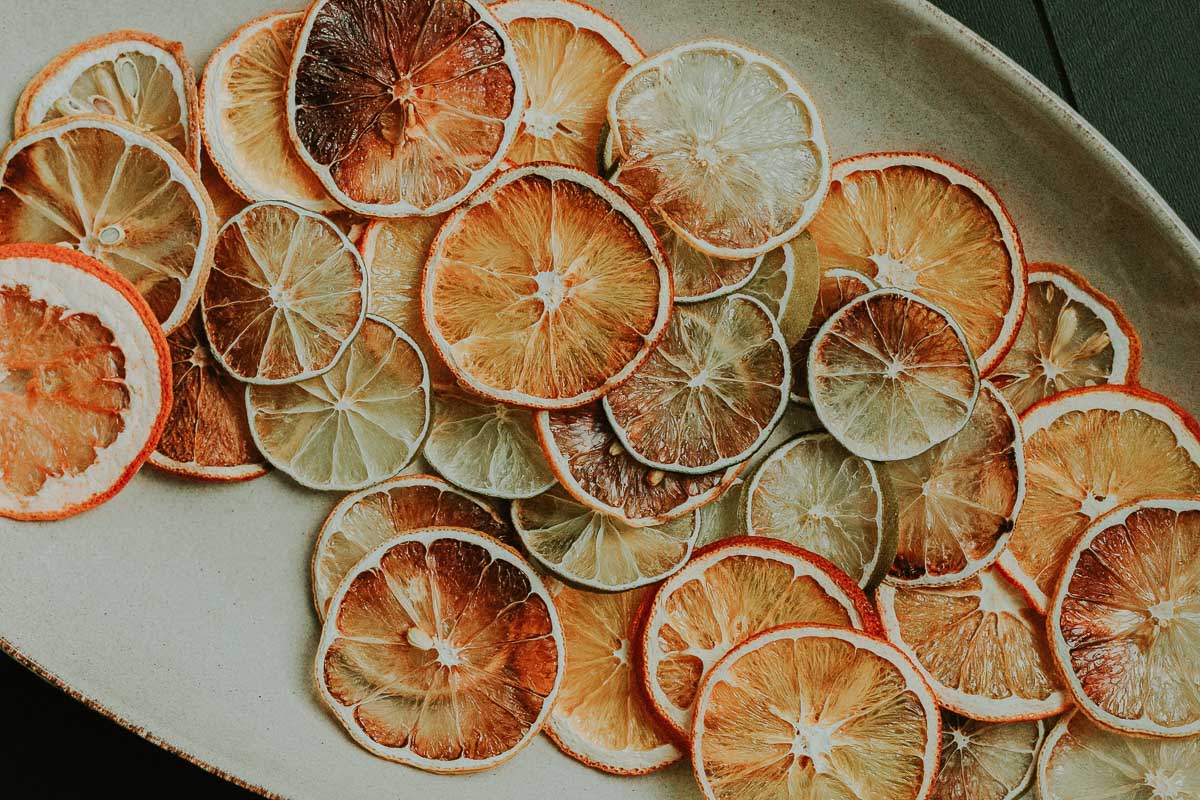 dehydrated citrus slices for urban homesteading