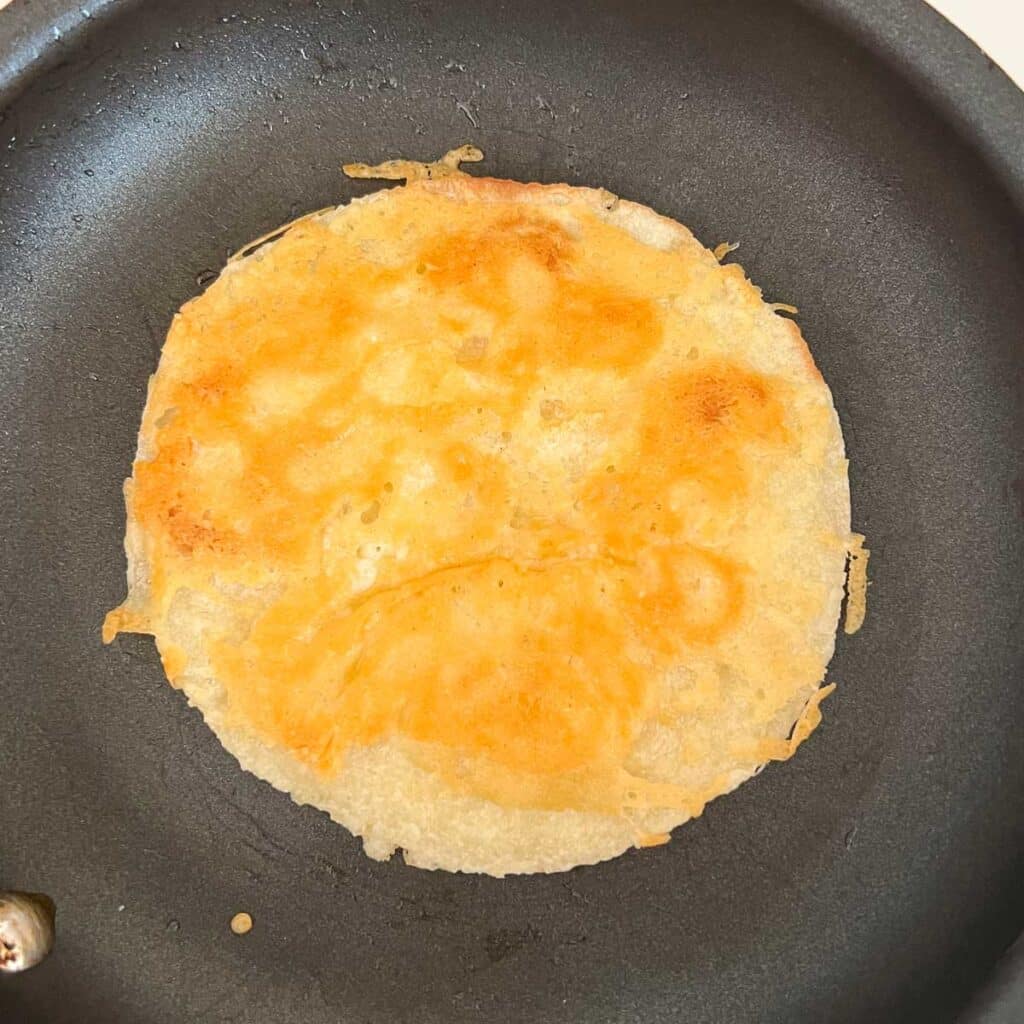 tortilla with crispy cheese