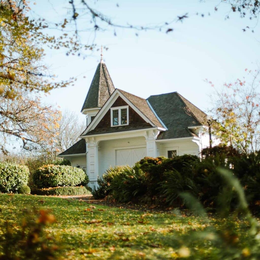 Victorian building near Oregon State Hospital in Salem